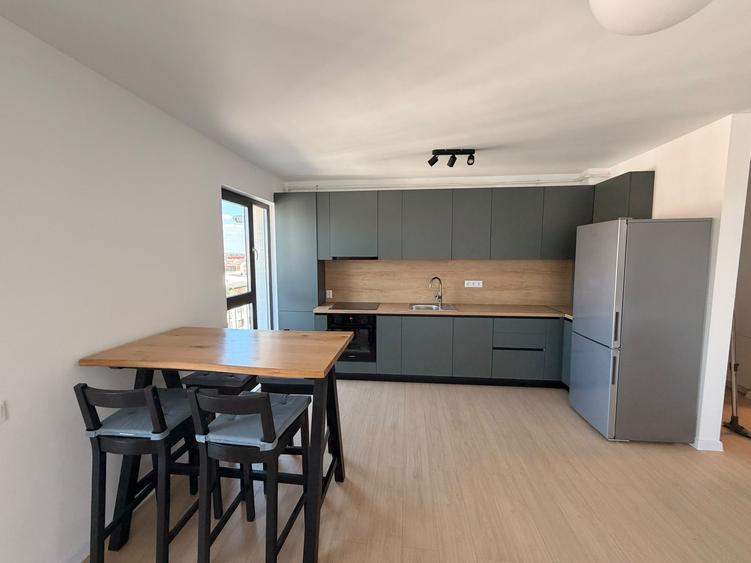 Apartament cu 2 camere semidecomandat în Florești