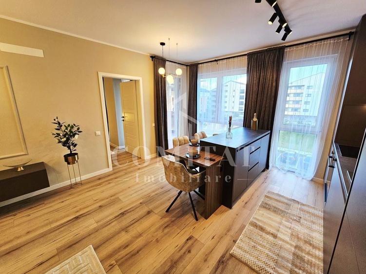 Apartament cu 2 camere semidecomandat, mobilat în Florești