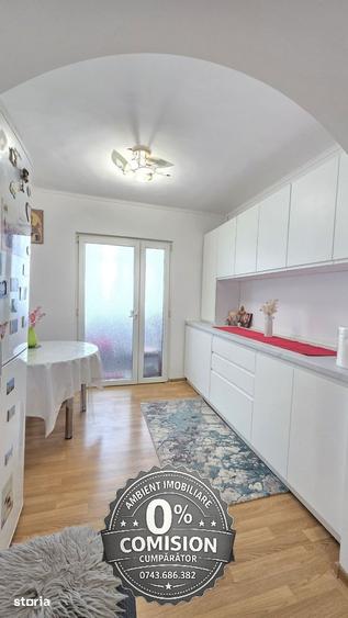 Apartament cu 2 camere decomandat, mobilat în Traian