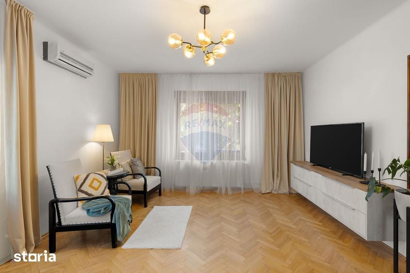 Casă cu 5 camere cu Teren 1085 Mp în Aradul Nou