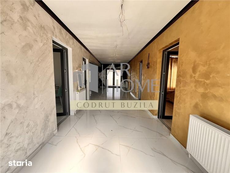 Casă cu 7 camere cu Teren 962 Mp în Mănești