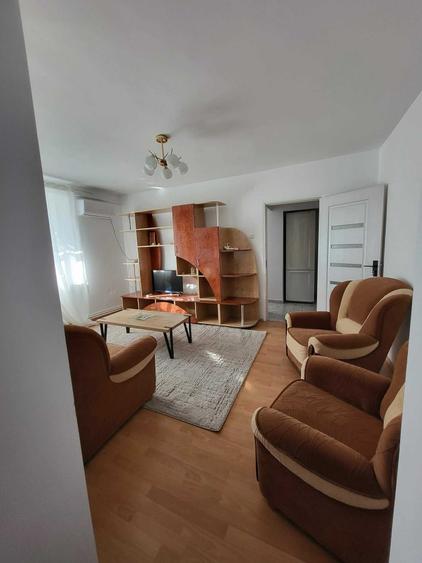 Apartament cu 2 camere semidecomandat în Central