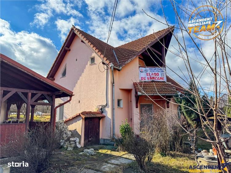 Pretabila si pentru 2familii:Vila duplex, Chilieni, Sfantu Gheorghe,6 - 9