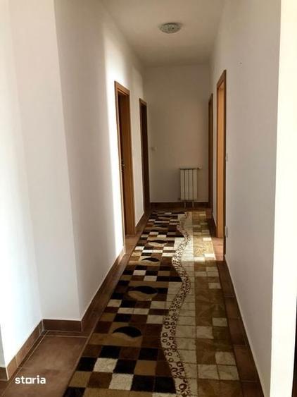 Apartament cu 3 camere în Crișan