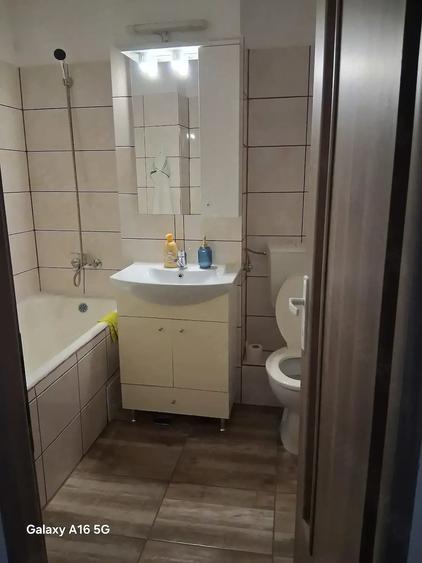 Apartament cu 2 camere semidecomandat în Complex Studențesc