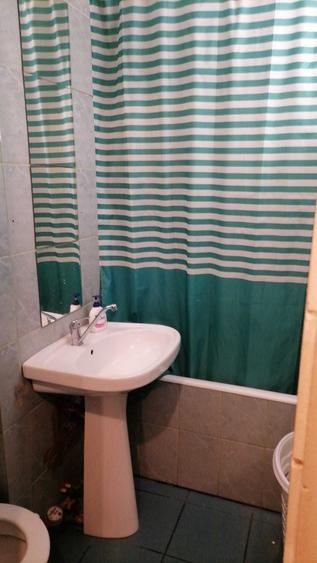 Apartament cu 2 camere decomandat în Victoriei