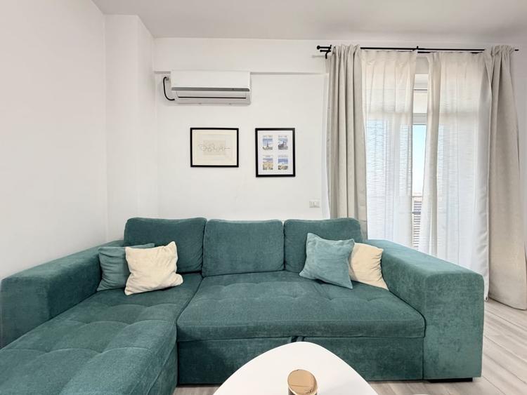 Apartament cu 2 camere decomandat, mobilat în Girocului