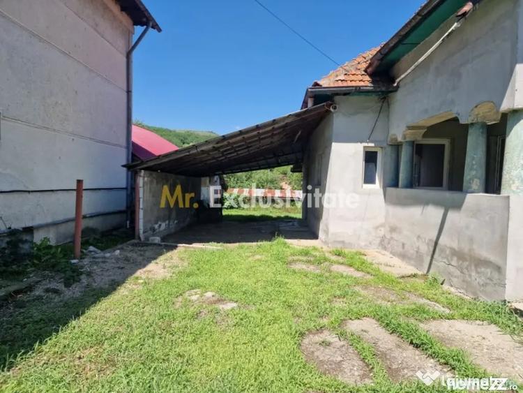 Casă cu 4 camere cu Teren 400 Mp în Călinești