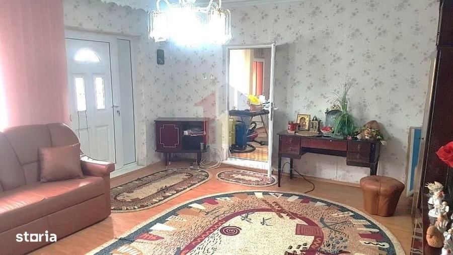 Casă cu 4 camere în Chercea