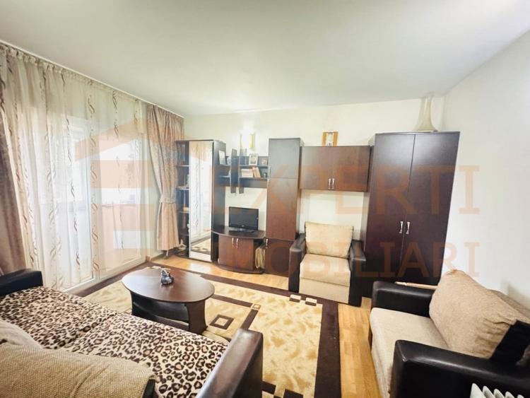 Apartament cu 2 camere decomandat, mobilat în Dacia