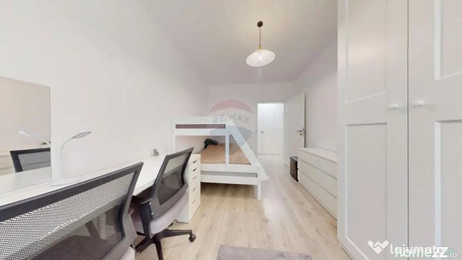 Apartament cu 3 camere decomandat în Bartolomeu