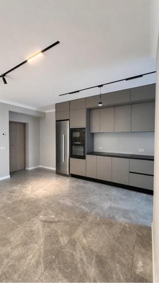Apartament cu 3 camere decomandat, mobilat în Sisești