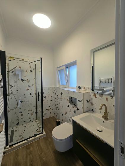 Duplex cu 5 camere cu Canalizare în Florești