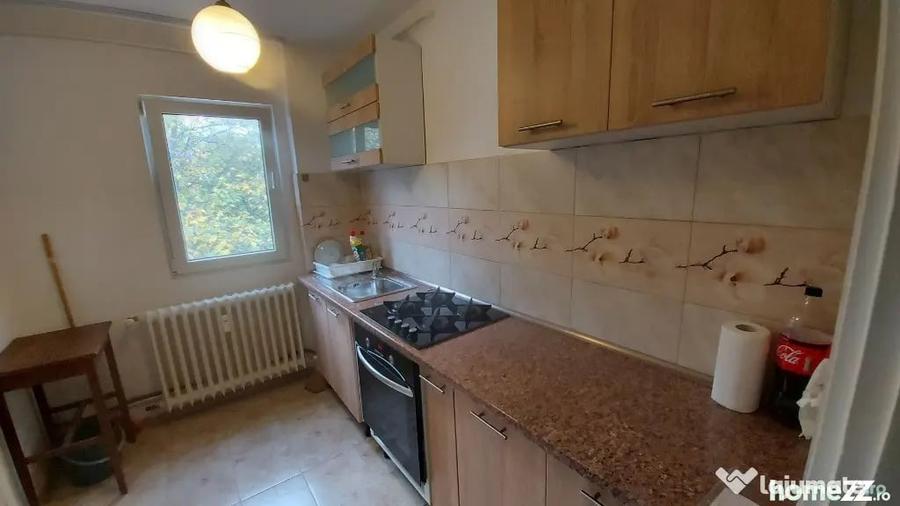 Apartament cu 2 camere semidecomandat în Tătărași