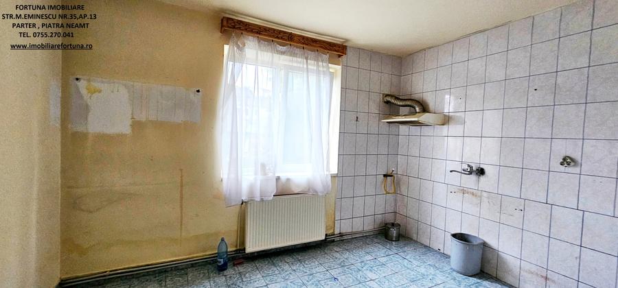 Casă cu 3 camere cu Canalizare în Sărata