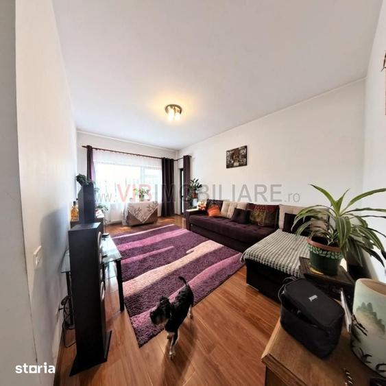 Apartament cu 3 camere decomandat în Sud