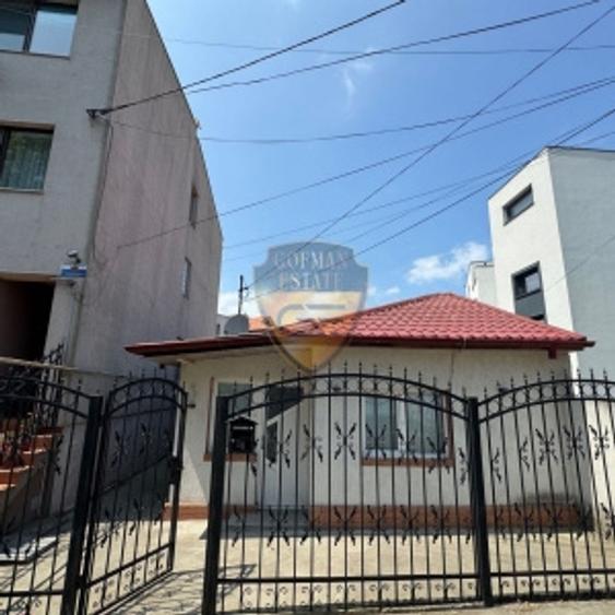 Casă cu 3 camere cu Canalizare în Delfinariu