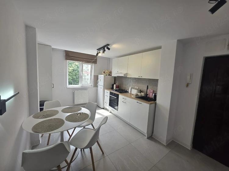 Apartament cu 2 camere semidecomandat în Torontalului
