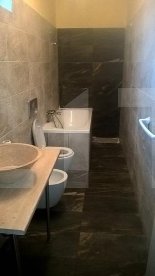 Apartament cu 2 camere decomandat, mobilat în P-ța Unirii