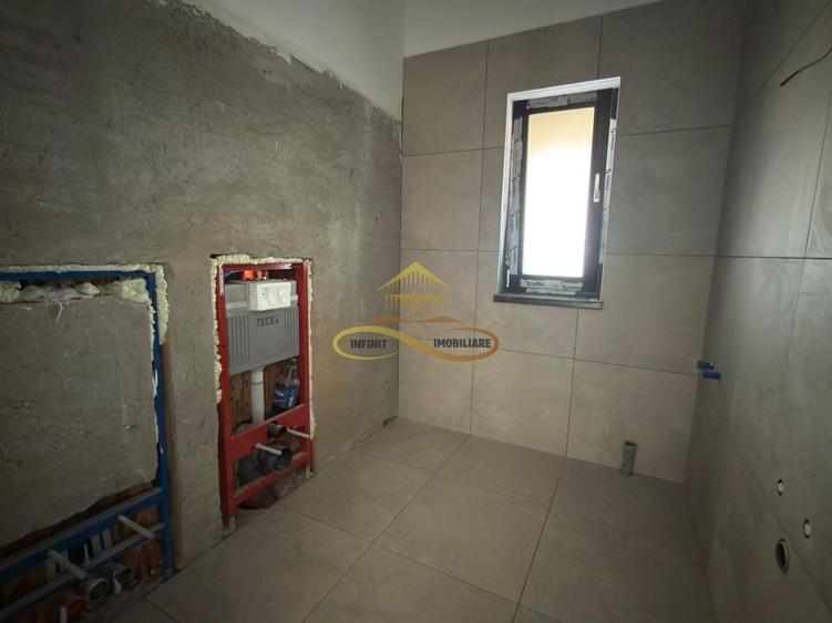 Casă individuală cu 4 camere cu Canalizare în Măgura