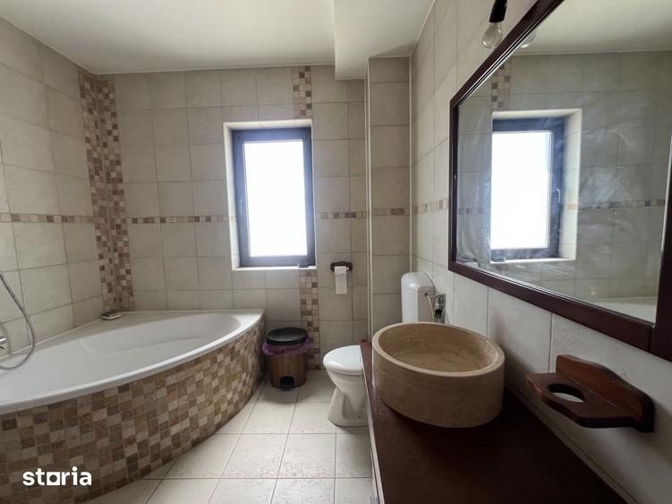 Casă cu 7 camere cu Teren 1900 Mp în Cornetu