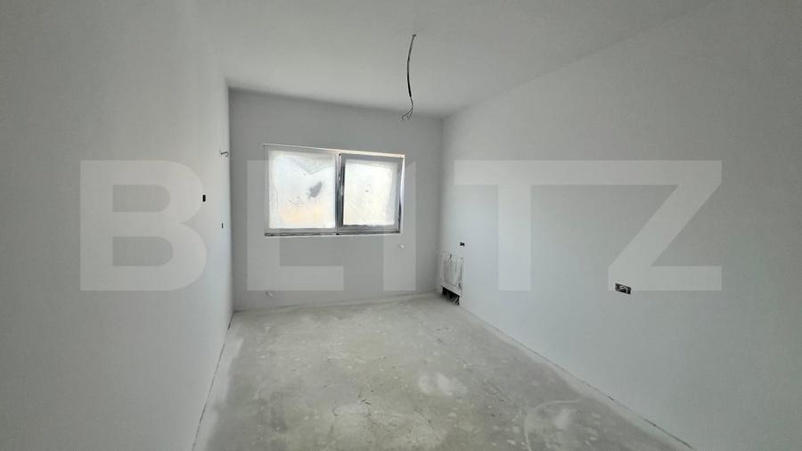 Duplex cu 5 camere cu Canalizare în Malu Mare
