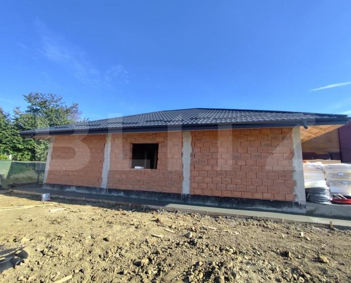 Casă individuală cu 4 camere cu Teren 460 Mp în Pietrăria