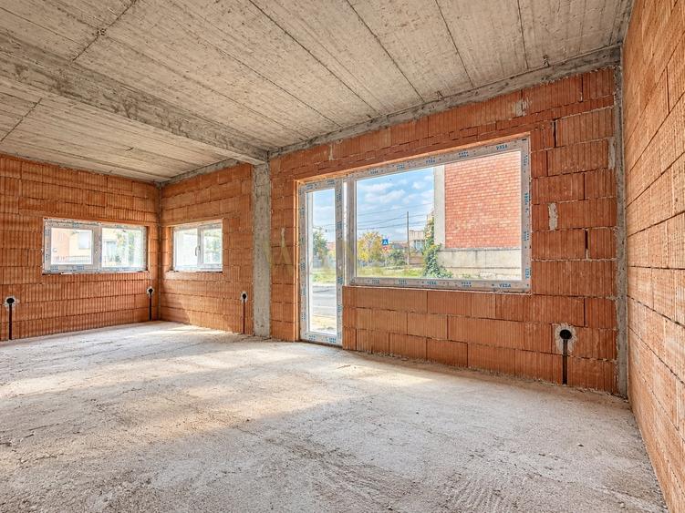 Apartament cu 2 camere semidecomandat în Mărăști