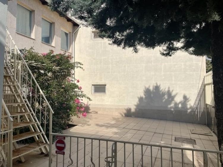 Birou, de 200 mp, în Tomis II