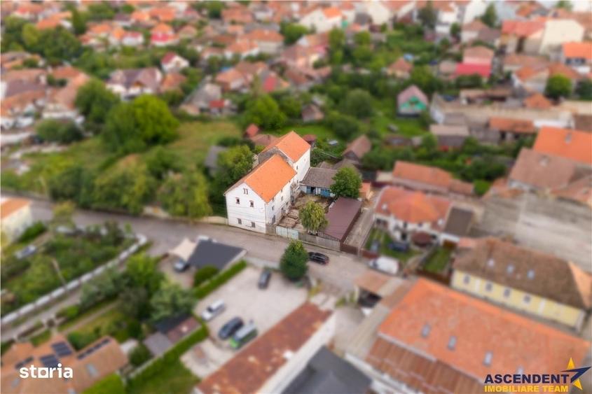 Casă cu 4 camere în Sânzieni