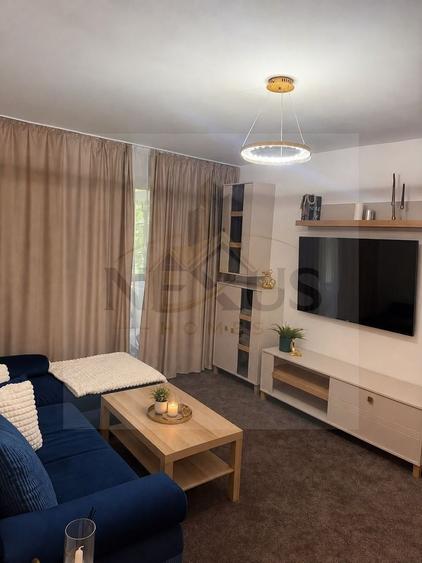 Apartament cu 2 camere semidecomandat, mobilat în Giurgiului