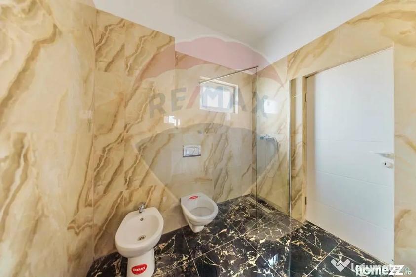 Apartament cu 2 camere semidecomandat în Intim