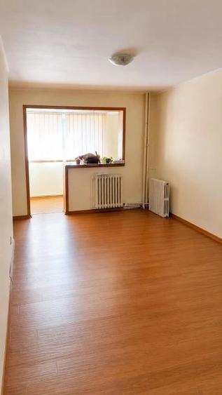 Garsonieră decomandată în Găvana