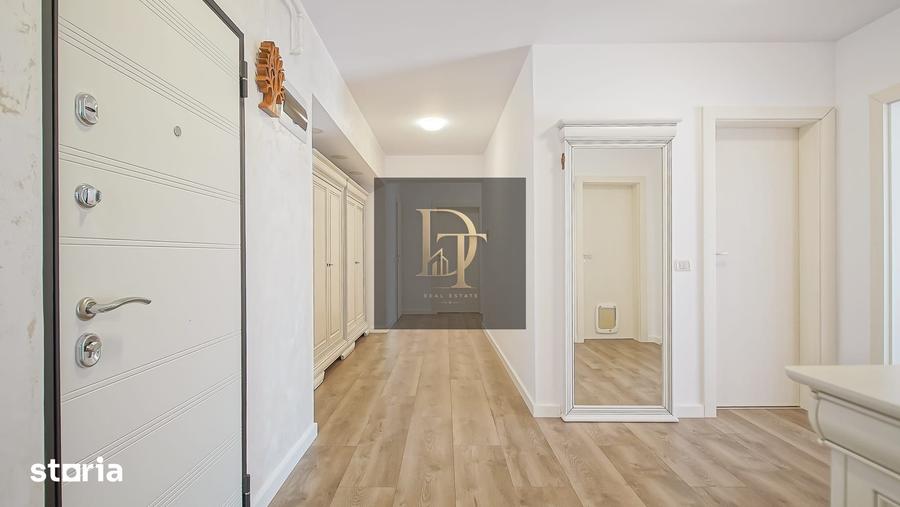 Apartament cu 5 camere în Noua
