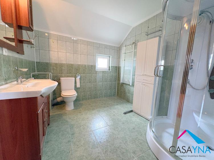 Casă individuală cu 5 camere cu Teren 380 Mp în Șerbănești