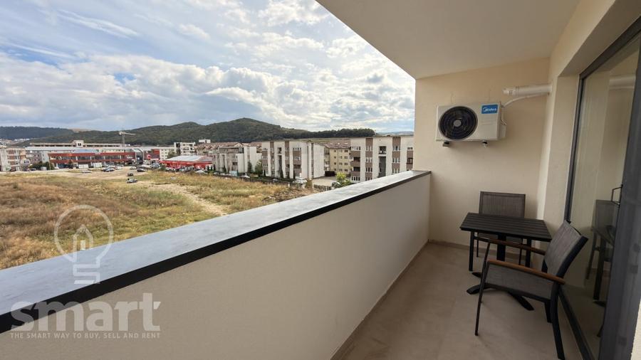 Apartament cu 2 camere semidecomandat, mobilat în Florești