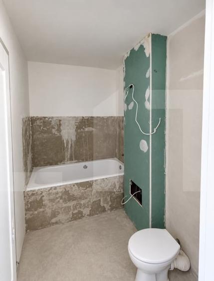 Apartament cu 2 camere decomandat în Lenin