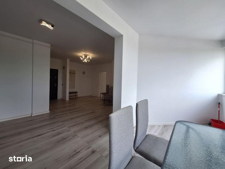 Apartament cu 3 camere semidecomandat în Florești