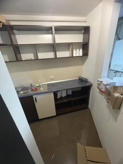 Spațiu comercial, de 64 mp, în Central