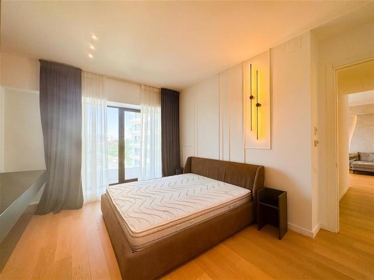 Apartament cu 3 camere decomandat, mobilat în Floreasca