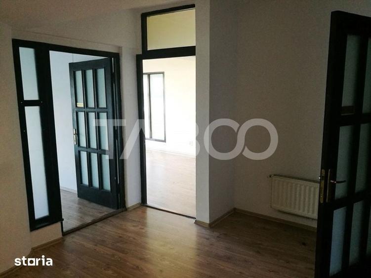 Spațiu comercial, de 268 mp, în Terezian
