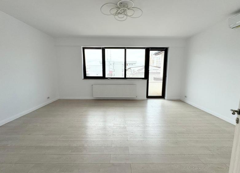 Apartament cu 4 camere în Dorobanți