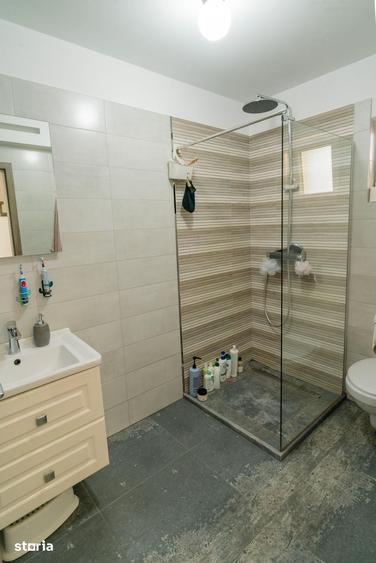 Casă cu 4 camere cu Teren 600 Mp în Borhanci