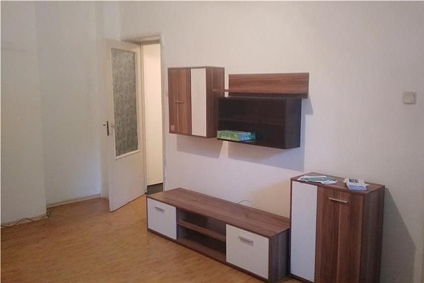 Garsonieră decomandată în Berceni