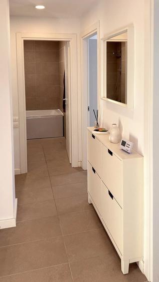 Apartament cu 2 camere decomandat în 1 Decembrie