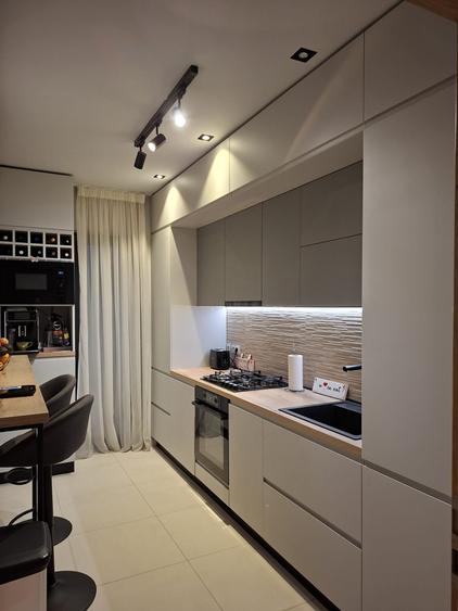 Apartament cu 3 camere decomandat, mobilat în Nord