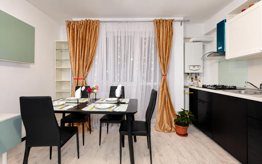 Apartament cu 3 camere, mobilat în Păcii
