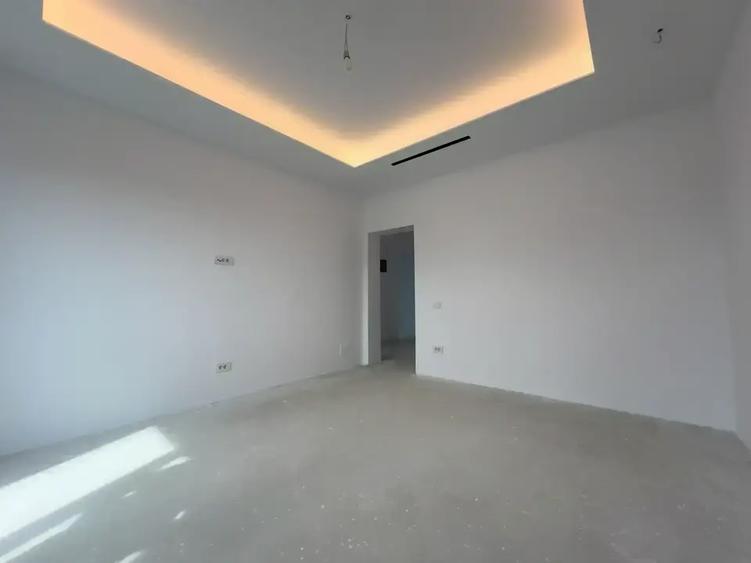 Casă cu 5 camere cu Canalizare în Pipera