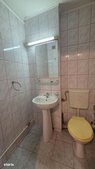 Apartament cu 4 camere decomandat în 1 Mai