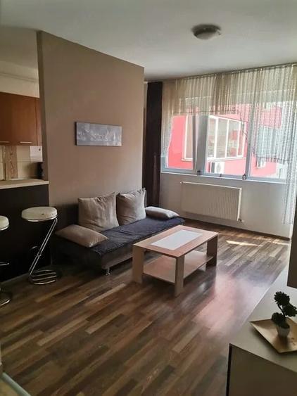 Apartament cu 2 camere nedecomandat în UTA